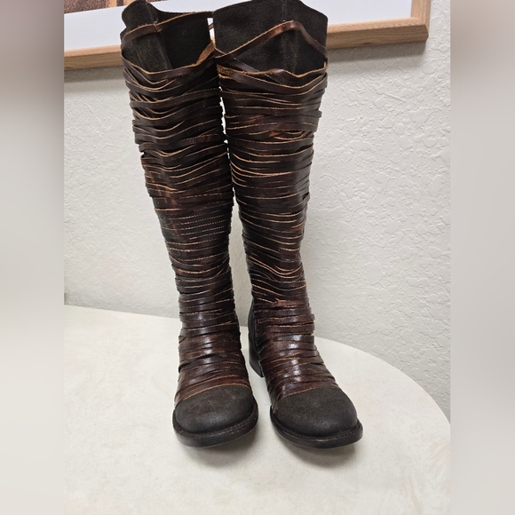 Freebird NWOT Logan Leather Boots Size 7 - Picture 8 of 11